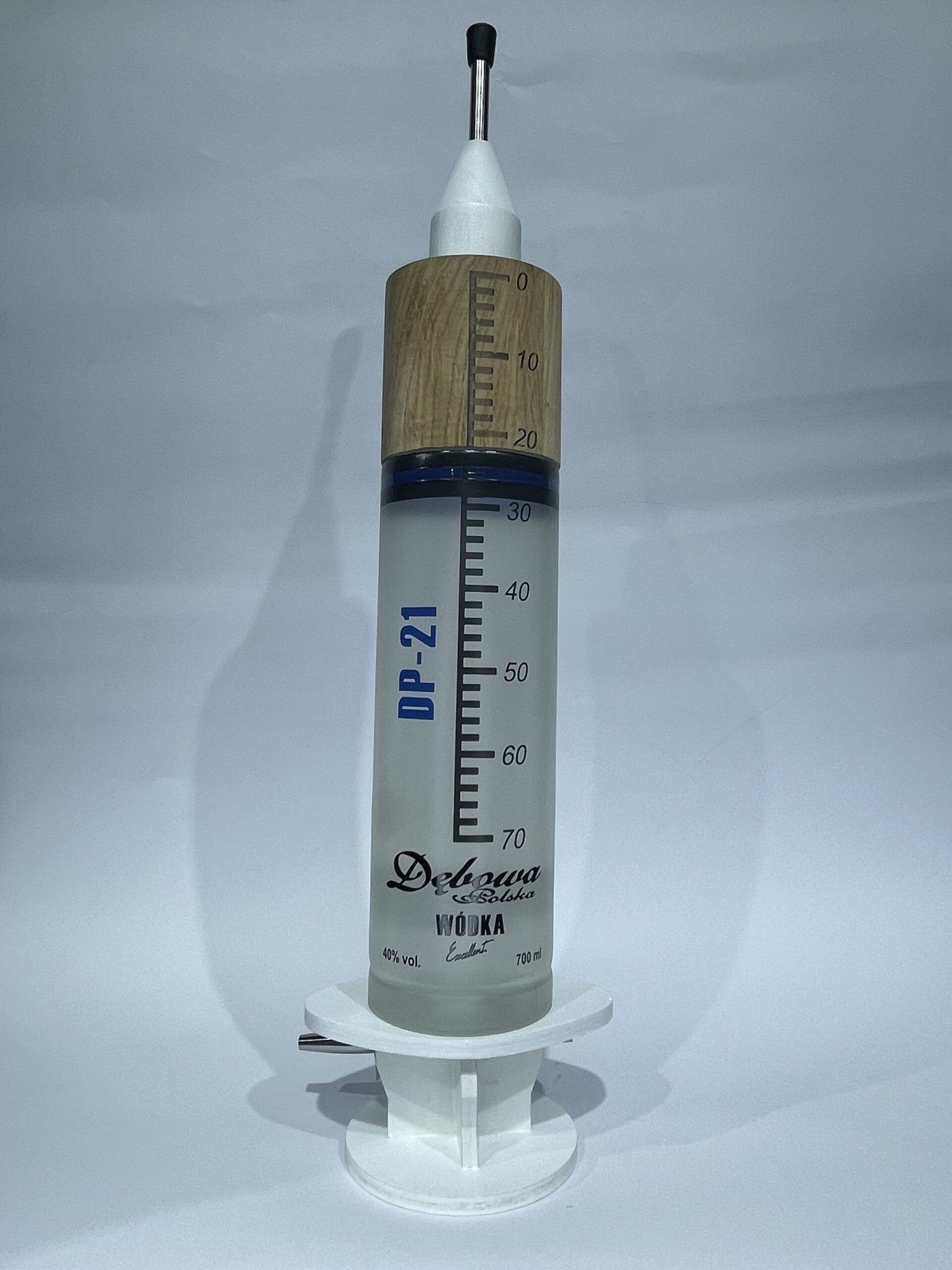 DĘBOWA EXCELLENT STRZYKAWKA / 0,7L / 40%